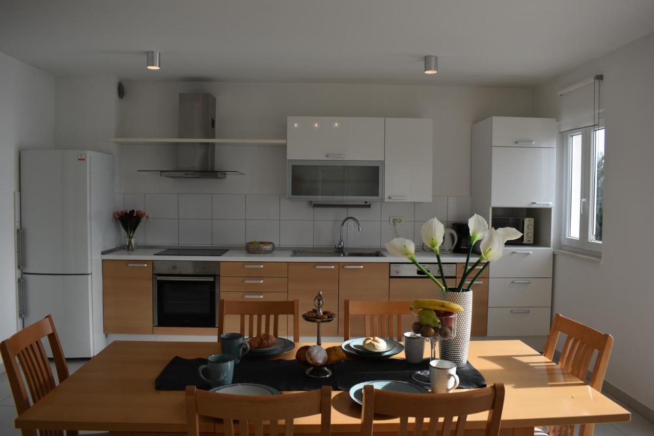 Apartments Villa Carica B&B ميميتسا المظهر الخارجي الصورة