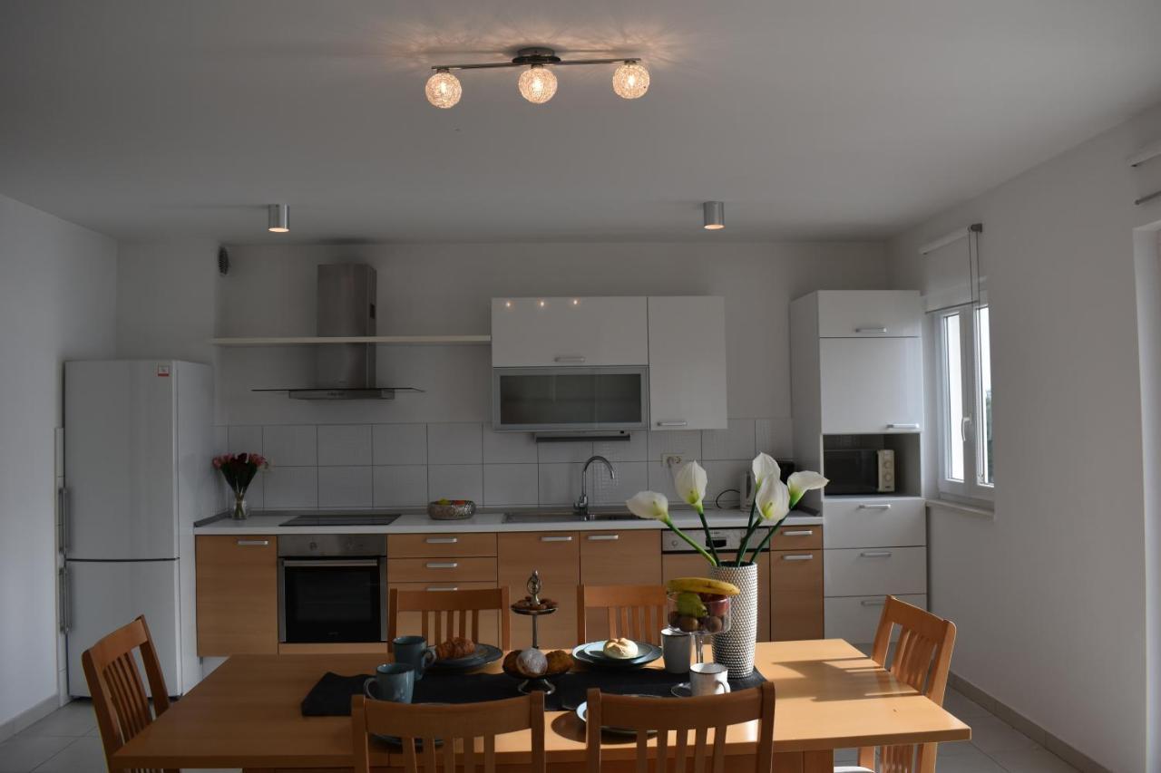 Apartments Villa Carica B&B ميميتسا المظهر الخارجي الصورة