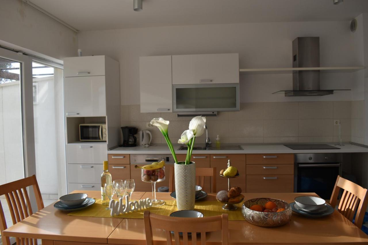 Apartments Villa Carica B&B ميميتسا المظهر الخارجي الصورة